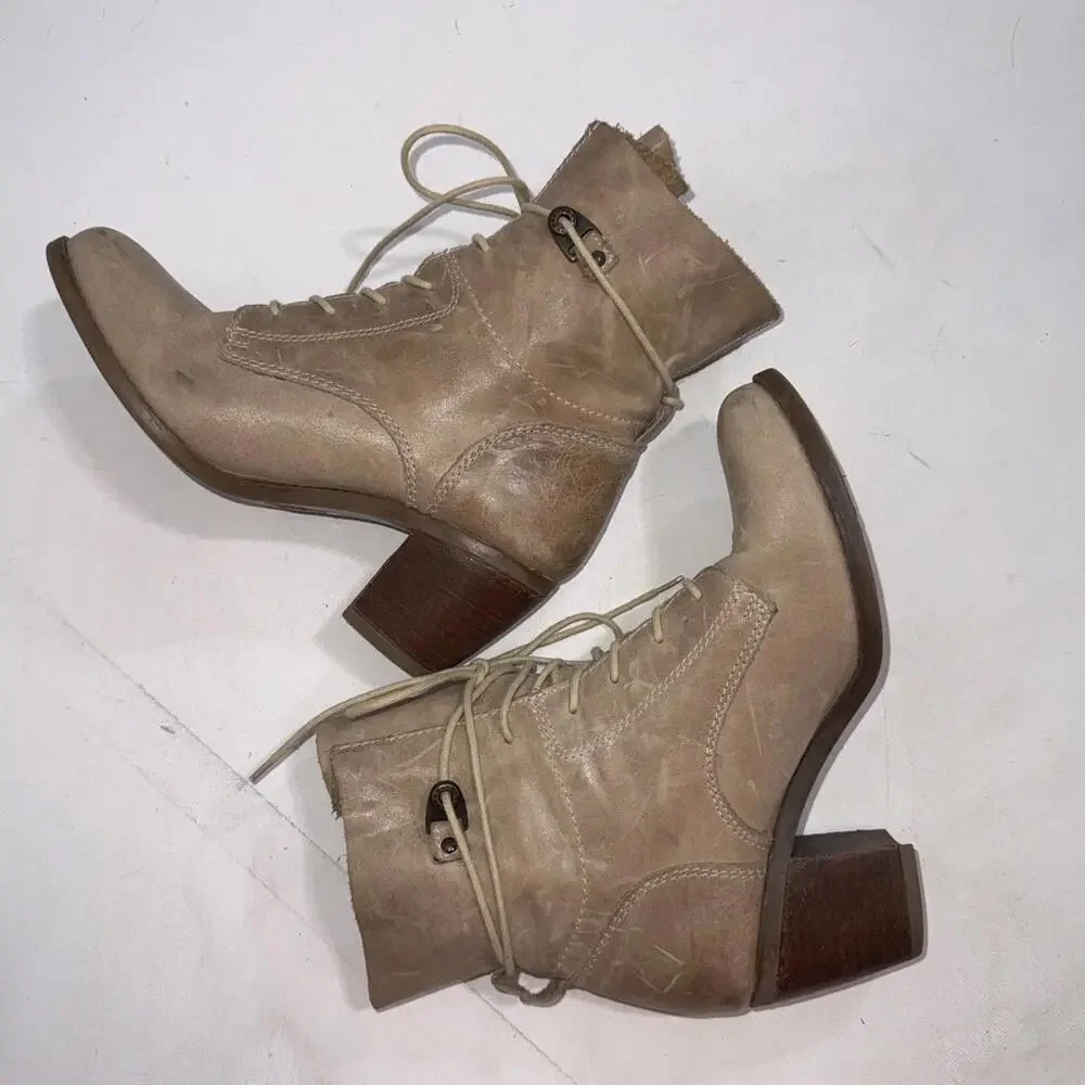 Lavorazione Artigiana SUNDANCE Leather Beige Heeled Old Money Minimalist Boots 6